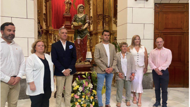 Autoridades, medios de comunicación y hosteleros se congregan en la Iglesia de la Caridad para la tradicional Misa y Ofrenda Floral Autoridades, medios de comunicación y hosteleros se congregan en la Iglesia de la Caridad para la tradicional Misa y Ofrenda Floral