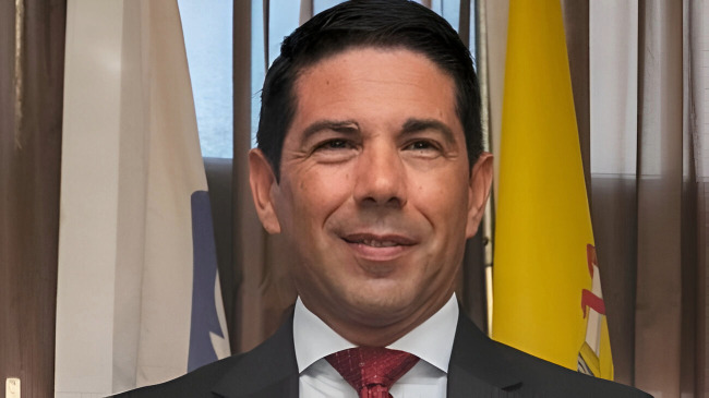 &Aacute;ngel Holgado