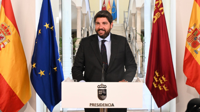 El presidente de la CARM, Fernando L&oacute;pez Miras, compareciendo ante los medios de comunicaci&oacute;n