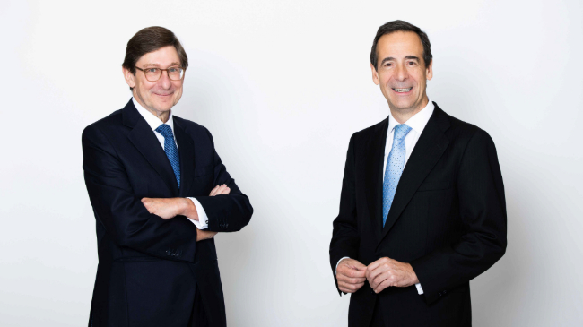 José Ignacio Goirigolzarri, presidente de CaixaBank, y Gonzalo Gortázar, consejero delegado de la entidad José Ignacio Goirigolzarri, presidente de CaixaBank, y Gonzalo Gortázar, consejero delegado de la entidad