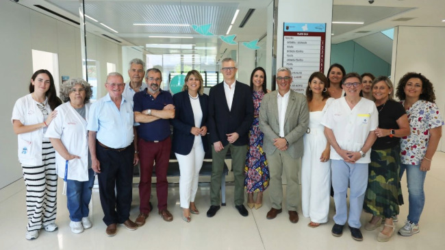 La alcaldesa de Cartagena, Noelia Arroyo, durante la visita a la fase final de la ampliaci&oacute;n del centro
