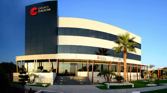 Fachada de la sede central de Grupo Caliche