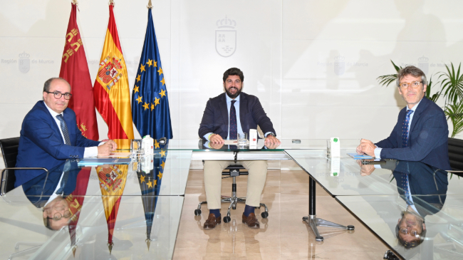 El presidente de la CARM, Fernando L&oacute;pez Miras, reunido con Jorge Jim&eacute;nez, director general de Viewnext