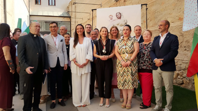 La consejera, Carmen Conesa; la alcaldesa de Ceheg&iacute;n, Alicia del Amor, y el resto de autoridades civiles y religiosas, en el acto de presentaci&oacute;n del A&ntilde;o Jubilar.