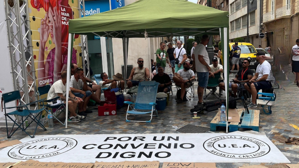 La plantilla de las empresas auxiliares de Navantia continúa su movilización en Cartagena