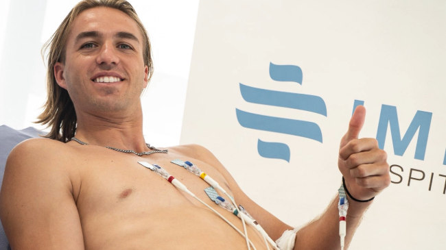 Pedro Benito durante la realizaci&oacute;n de los reconocimientos m&eacute;dicos del Real Murcia (Real Murcia FC).