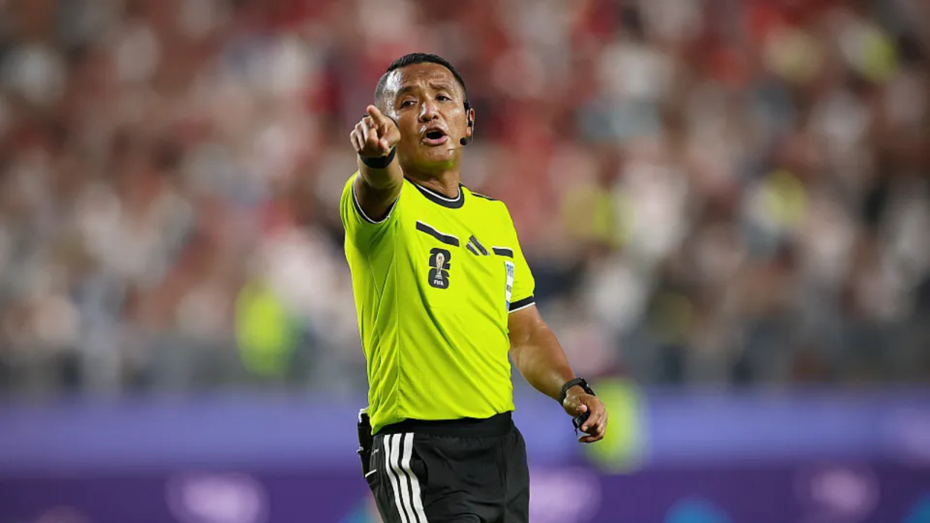 Iv&aacute;n Barton, &aacute;rbitro del Francia-Espa&ntilde;a.