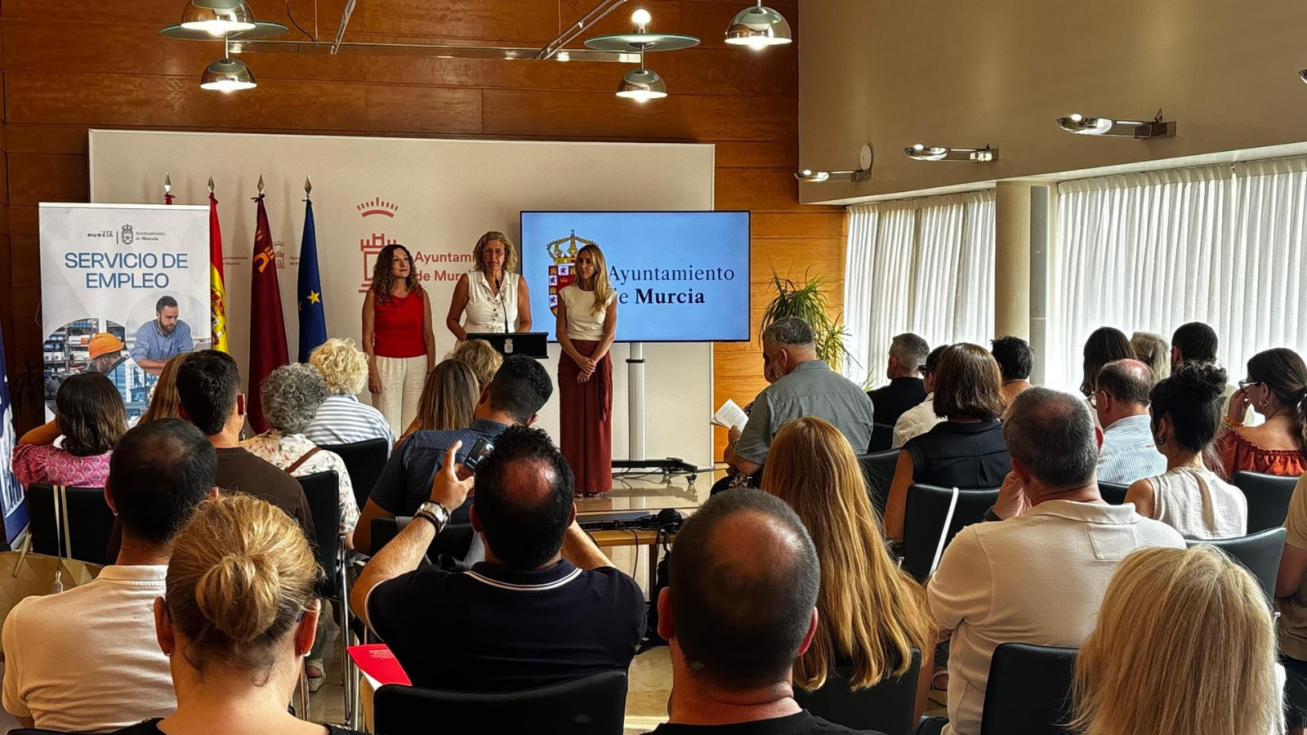 El Ayuntamiento de Murcia inyecta más de 340.000 euros para impulsar la inserción laboral