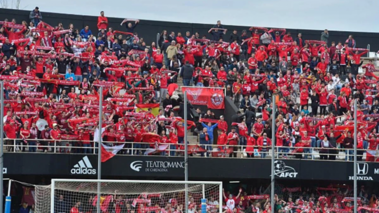 La locura por el Real Murcia no tiene freno: el club supera la barrera de los 6.000 abonados