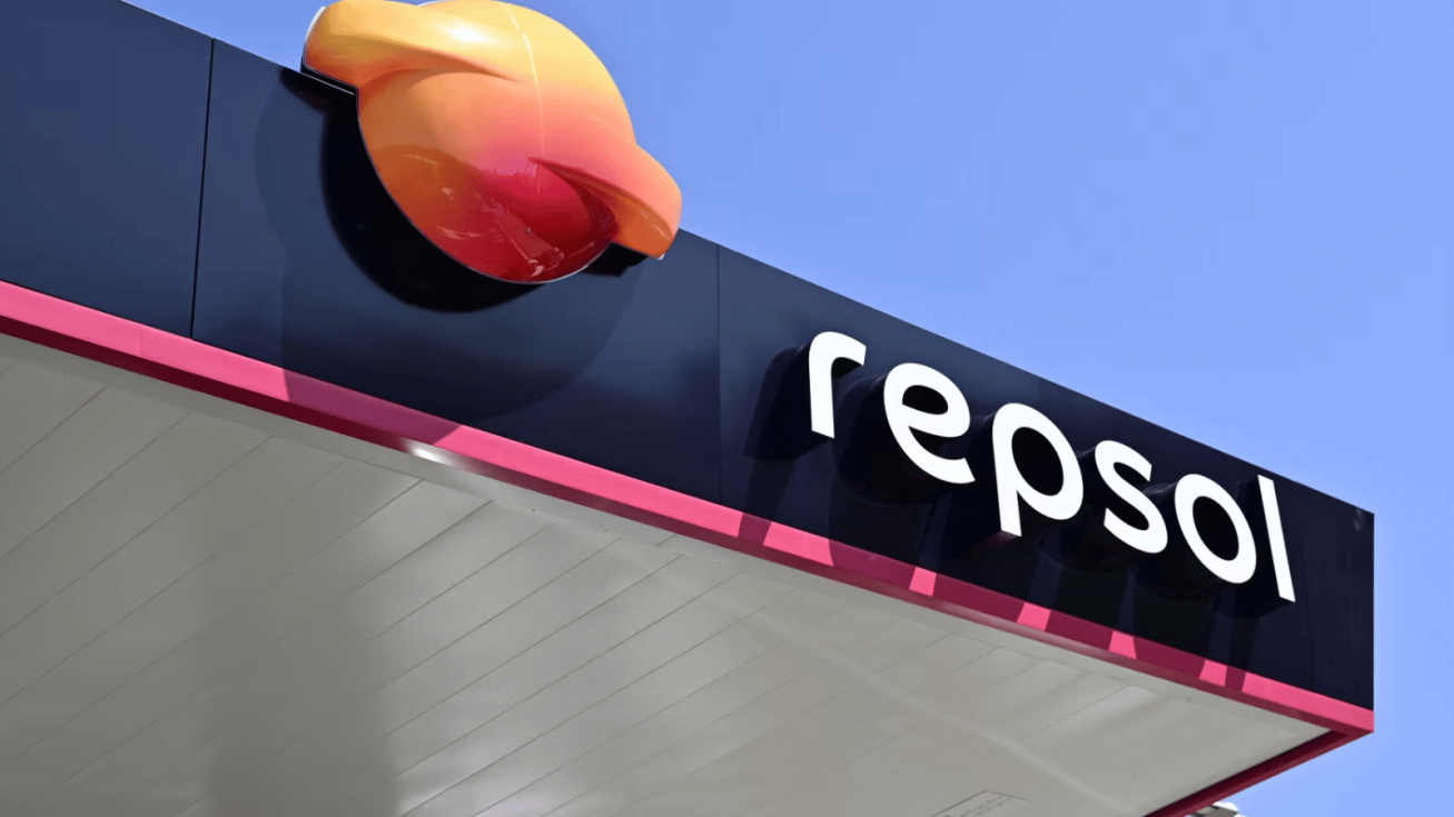 Repsol dispara sus ganancias a 2.201 millones a junio y acelera la retribución a los accionistas