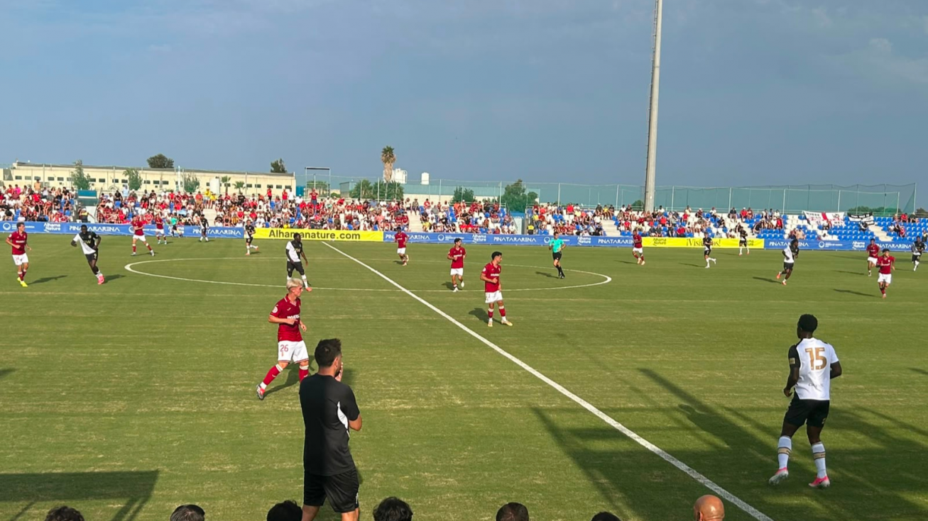El Real Murcia cae ante el Port Vale en Pinatar Arena.