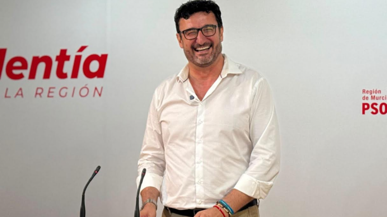 Ginés Ruiz se postula como el candidato socialista para disputar la Alcaldía de Murcia