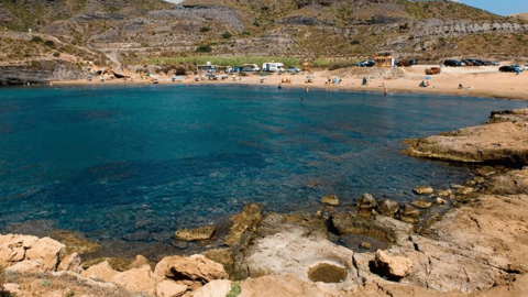 Cala Reona queda cerrada al baño de forma preventiva tras una incidencia en la EDAR Mar Menor Sur