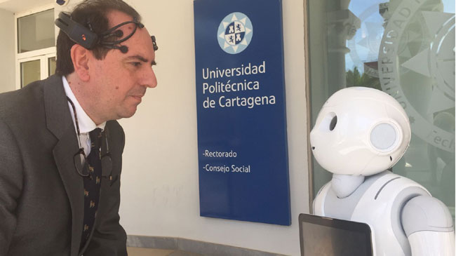 El catedr&aacute;tico Jos&eacute; Manuel Ferr&aacute;ndez