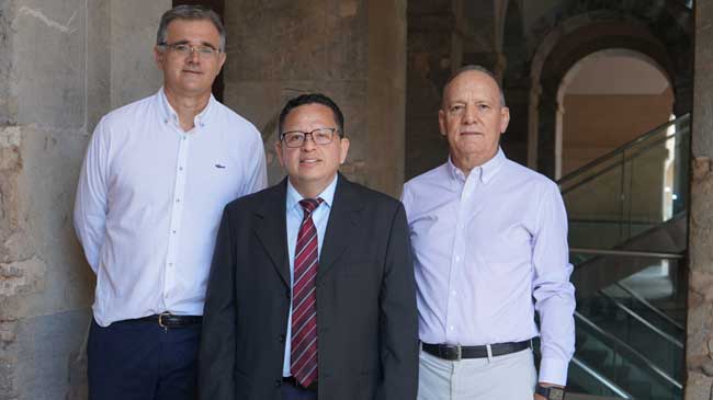Francisco Garc&iacute;a C&oacute;rdova, en el centro, junto a Toribio Fern&aacute;ndez Otero y Antonio Guerrero