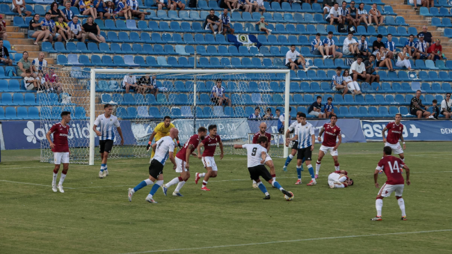 Imagen del amistoso disputado entre el Real Murcia y el Hércules de Alicante (Héctor Fuentes). Imagen del amistoso disputado entre el Real Murcia y el Hércules de Alicante (Héctor Fuentes).