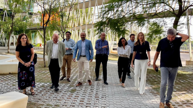 La consejera de Empresa, Empleo y Economía Social, Marisa López Aragón, visita el Centic, en el Parque Científico de Murcia. | Foto: COMUNIDAD La consejera de Empresa, Empleo y Economía Social, Marisa López Aragón, visita el Centic, en el Parque Científico de Murcia. | Foto: COMUNIDAD