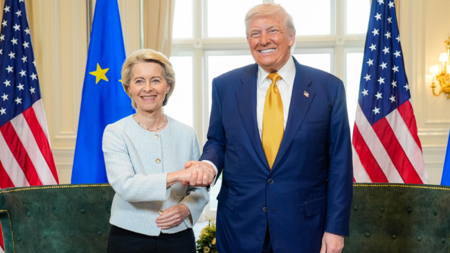 Ursula von der Leyen y Donald Trump -  Foto de archivo