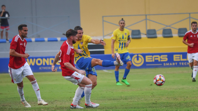 Amistoso entre el Real Murcia y el Orihuela de la campa&ntilde;a pasada (Tony Sevilla).