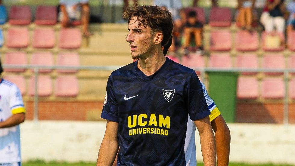 Amistoso entre el UCAM Murcia CF y el Orihuela en El Mayayo. Amistoso entre el UCAM Murcia CF y el Orihuela en El Mayayo.