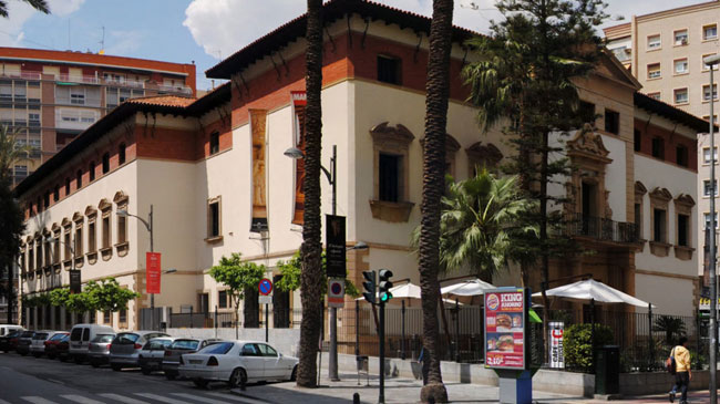 Museo arqueol&oacute;gico de Murcia en la avenida Alfonso X el Sabio