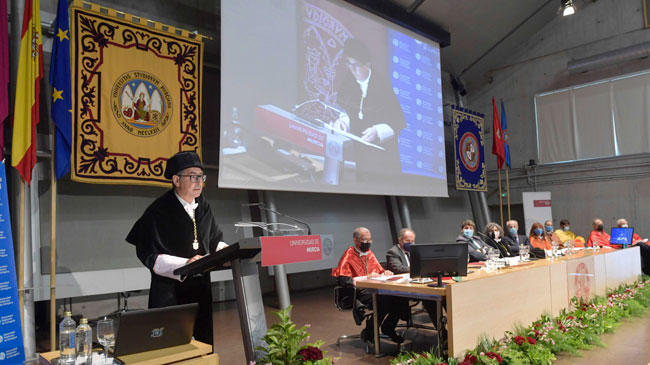 Jos&eacute; Luj&aacute;n, rector de la Universidad de Murcia