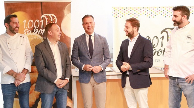 Marcos Ortu&ntilde;o junto al director del Itrem, Juan Francisco Mart&iacute;nez (2d), David L&oacute;pez, de&rsquo; Local de Ensayo&rsquo; y &lsquo;Ajo y Agua&rsquo; (1i), el sumiller Pedro Mart&iacute;nez (2i) y Rodi Fern&aacute;ndez, de &lsquo;Ta&u