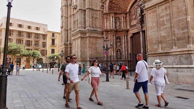 Las Baleares -en la imagen Palma de Mallorca- son el principal destino de los turistas internacionales
