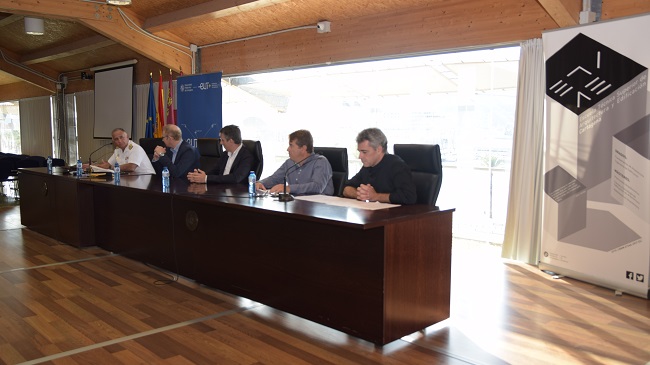 Ponentes de&nbsp;la jornada &lsquo;La arquitectura de las bases militares americanas en Espa&ntilde;a: desde la infraestructura a las formas de vida', celebrada en la UPCT