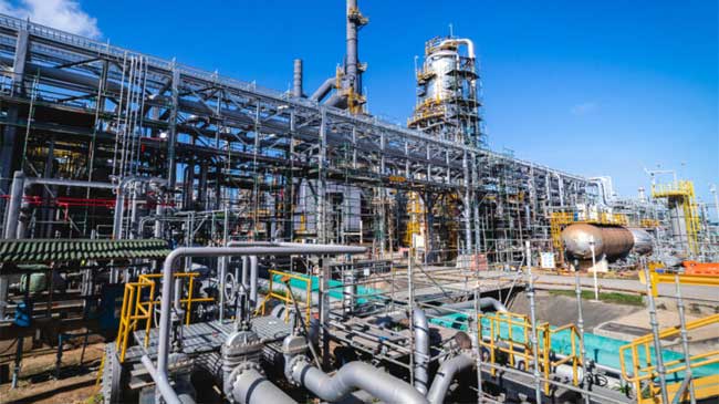 Refiner&iacute;a de petr&oacute;leo de Repsol en Cartagena
