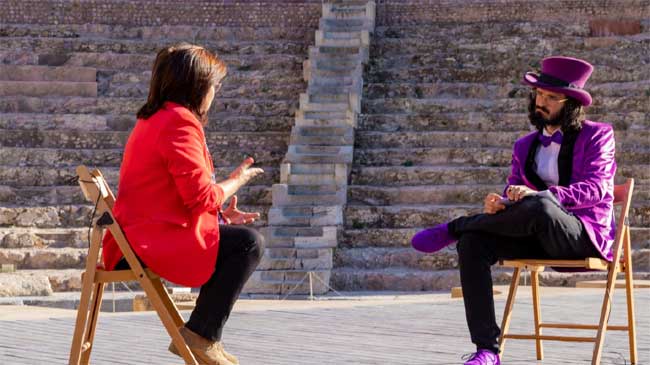 Elena Ruil Valderas y 'Gorri' en el Teatro Romano de Cartagena. Imagen: David Paredes