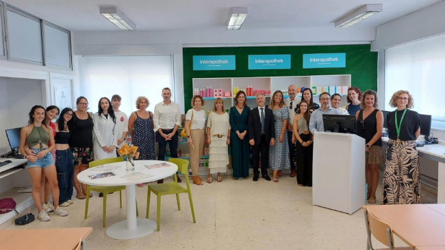 Imagen de la inauguración del aula Imagen de la inauguración del aula