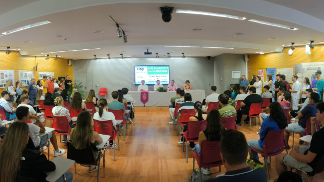 Juan Pedro Vera, en el acto de apertura del Curso de los CIFEAS de la Regi&oacute;n