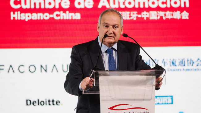 Jordi Hereu en la I Cumbre Hispano-China de Automoci&oacute;n. - David L&oacute;pez Villalta