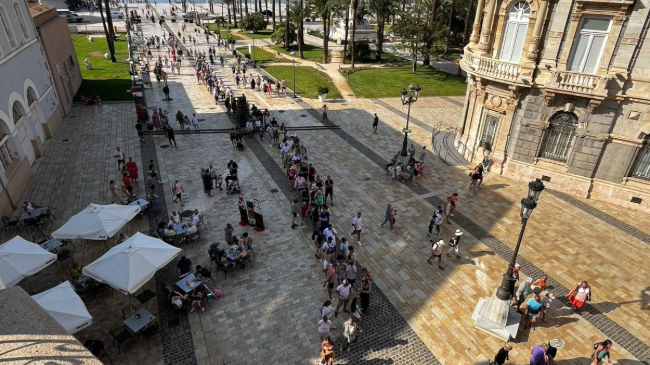 Cola de acceso al Museo Teatro Romano
