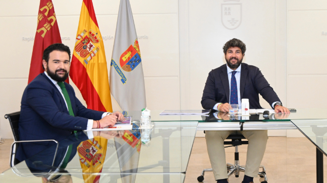 El alcalde de la Uni&oacute;n, Joaqu&iacute;n Zapatan, junto a L&oacute;pez Miras