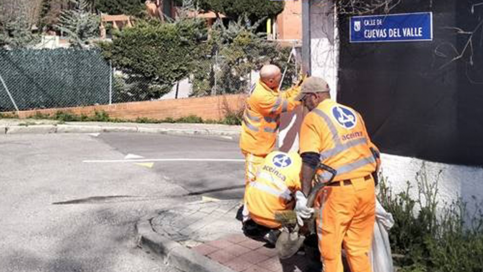 Actuaciones para calmar en tráfico rodado en entornos escolares - MINISTERIO DE TRANSPORTES Y MOVILIDAD SOSTENIBLE Actuaciones para calmar en tráfico rodado en entornos escolares - MINISTERIO DE TRANSPORTES Y MOVILIDAD SOSTENIBLE