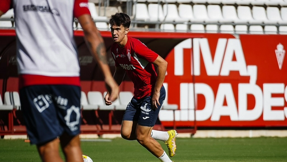 Entrenamiento semanal del Real Murcia en Nueva Condomina. Entrenamiento semanal del Real Murcia en Nueva Condomina.