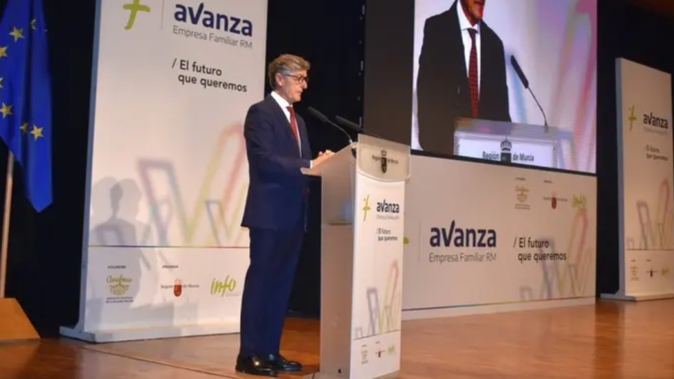 El presidente de la Asociaci&oacute;n Murciana de la Empresa Familiar, Jos&eacute; Mar&iacute;a Tortosa