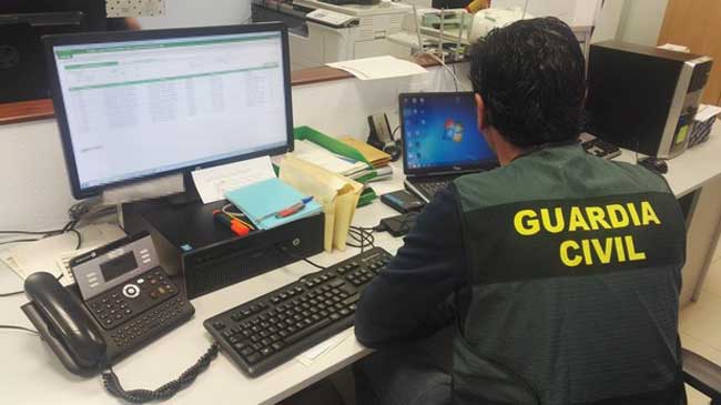 Imagen de archivo de un agente de la Guardia Civil.