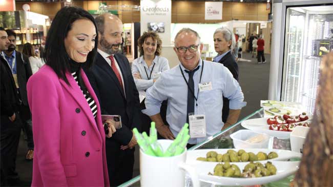 La consejera Valle Migu&eacute;lez y el director del Info, Joaqu&iacute;n G&oacute;mez, asistieron en Par&iacute;s a la inauguraci&oacute;n de la Feria