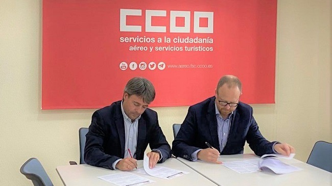 Firma del acuerdo entre CCOO y Ryanair