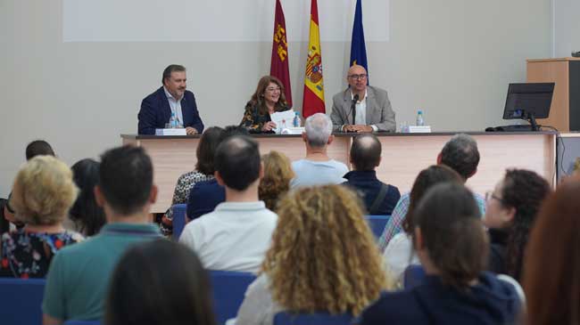 Inaugutaci&oacute;n del curso en la Escuela Oficial de Idiomas de Murcia