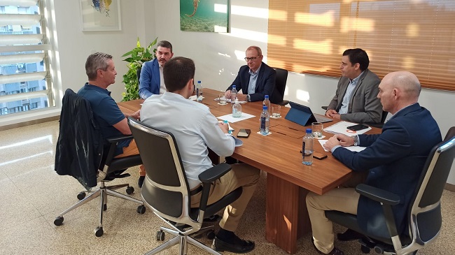 Antonio Luengo con&nbsp;el presidente de la C&aacute;mara de Contratistas, Alfonso Segura, y el secretario de Frecom, Alejandro Zamora