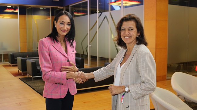 La consejera de Empresa, Valle Migu&eacute;lez, y la directora de &lsquo;Fruit Attraction&rsquo;, Mar&iacute;a Jos&eacute; S&aacute;nchez