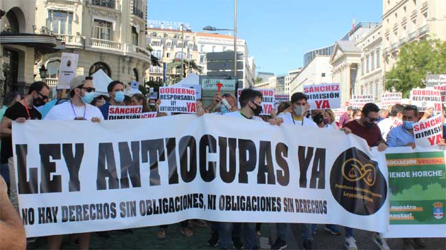 Protesta en Madrid contra la okupaci&oacute;n de viviendas