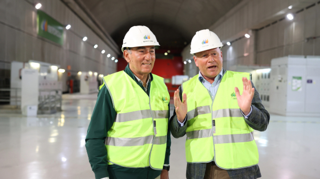 Ignacio Gal&aacute;n, presidente de Iberdrola, y Nicolai Tangen, CEO de Norges Bank