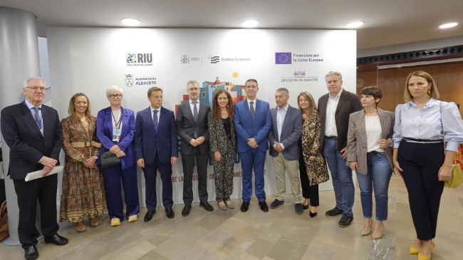 Foto de familia de las Jornadas EDIL en Albacete. - Diputaci&oacute;n de Albacete
