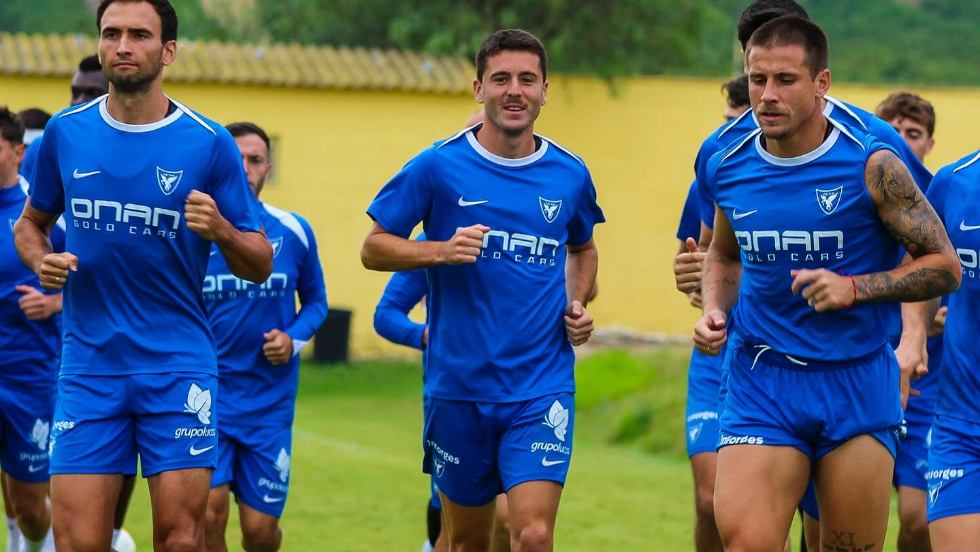 Entrenamiento previo del UCAM Murcia CF. Entrenamiento previo del UCAM Murcia CF.