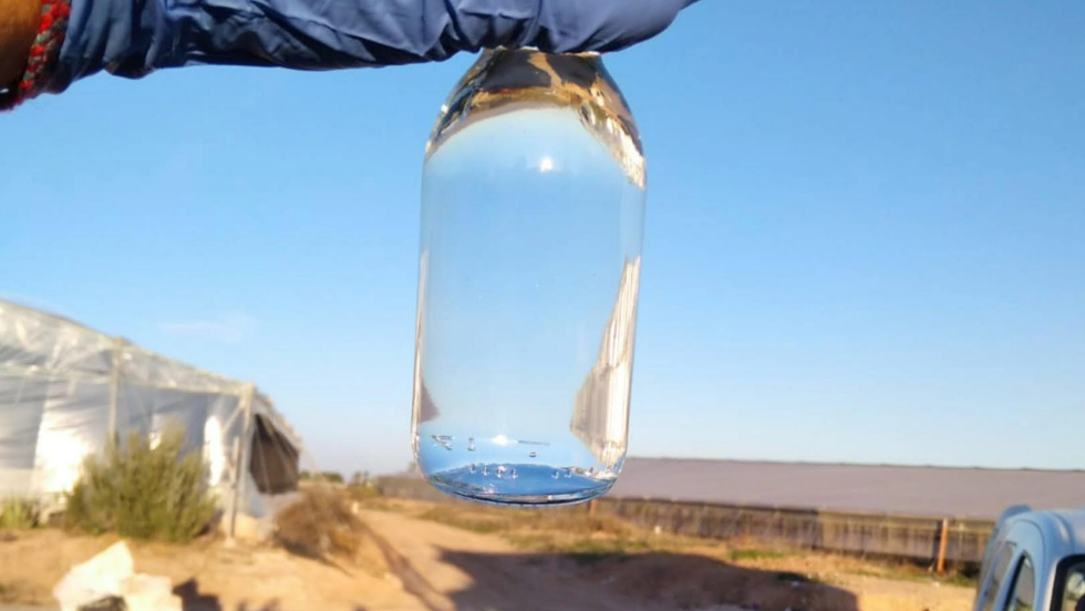 Muestra de agua recogida por la MCT. Muestra de agua recogida por la MCT.